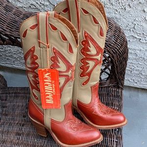 Acme Vintage Miss Capezio Boots 5 1/2 Style L483 (as advertised in Seventeen).